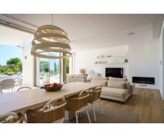 Villa de lujo en venta en Las Colinas Golf [amp;] Country Club