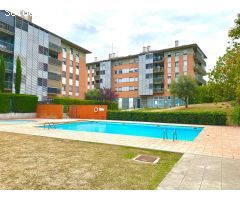 Piso en Venta Exterior con Piscina Comunitaria e Inquilino