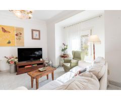 PRECIOSA VIVIENDA CON TRASTERO, LUMINOSA , TRANQUILIDAD A 10 PASOS DE GRANVIA FDO EL CATOLICO