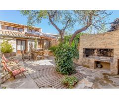 Casa Rural en Venta en La Almeza – Ideal para Vivir o Invertir