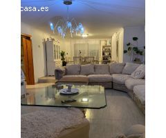 ¡EN VENTA! EXCLUSIVO CHALET CON PISCINA Y JARDÍN PRIVADO¡¡