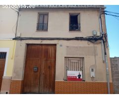 ¡Oportunidad única en Calle de la Ermita!