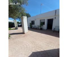 ???? Chalet reformado con piscina en urbanización tranquila de Llíria