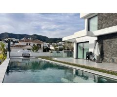 Fantástica Villa en Buena Vista - Zona Higueron