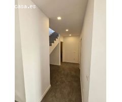 Chalet Adosado en Urbanización Los Naranjos