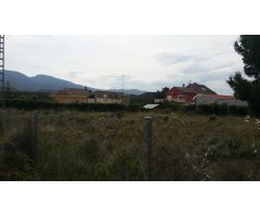 SE VENDE PARCELA EN FINCA TEROL VALLADA CON LUZ Y AGUA EN LA PUERTA