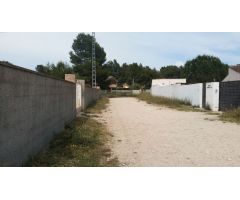 SE VENDE PARCELA EN FINCA TEROL VALLADA CON LUZ Y AGUA EN LA PUERTA