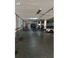 SE VENDE PLAZA DE GARAJE Y TRASTERO  GRANDE  EN MUY BUENA ZONA