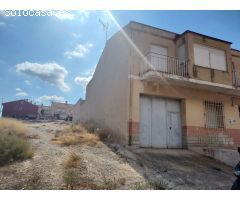 SE VENDE CASA DE PUEBLO , 2, PLANTAS, INDEPENDIENTE, SIN VECINOS, GRANDE, PARA REFORMAR