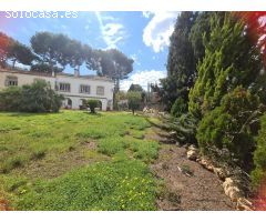 SE VENDE CHALET EN MUY BUENA ZONA CON PARCELA A 5 MINUTOS DE LA PLAYA