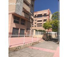 SE VENDE PLAZA DE GARAJE PARA COCHE Y 2 MOTOS