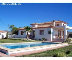 SE VENDE CHALETS/BUENA ZONA / PISCINA / REFORMADO /LISTO PARA VIVR