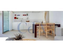 SE VENDE BUNGALOW / PISCINA COMUNITARIA / TORREVIEJA