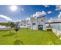 SE VENDE VILLA /CAMPO DE GOLF /A ESTRENAR /BONALBA