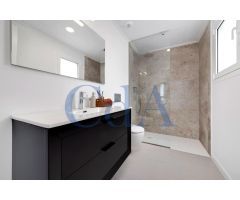 SE VENDE VILLA /CAMPO DE GOLF /A ESTRENAR /BONALBA