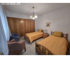 SE VENDE PISO EN PLENO CENTRO DE ALICANTE A 200 METROS DEL PUERTO