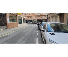 SE VENDE PLAZA DE GARAJE  CON TRASTERO EN MUY BUENA ZONA