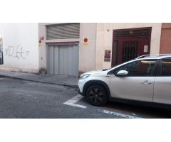 SE ALQUILA GARAJE EN MUY BUENA ZONA