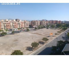 SE VENDE PISO / ASCENSOR /REFORMADO / CERCA UNIVERSIDAD