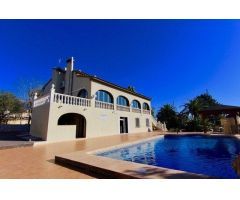 Chalet en Venta en Jalón, Alicante