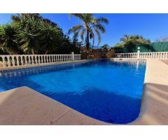 Chalet en Venta en Jalón, Alicante