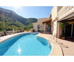 Chalet en Venta en Denia, Alicante