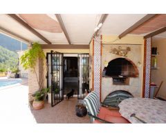 Chalet en Venta en Denia, Alicante