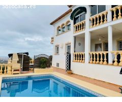 Chalet en Venta en Denia, Alicante
