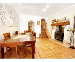 Casa de Pueblo en Venta en Pedreguer, Alicante