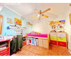 Casa de Pueblo en Venta en Pedreguer, Alicante