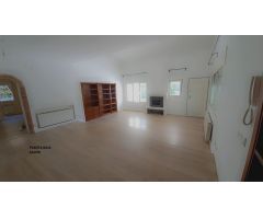 Chalet en Venta en Valdemorillo de la Sierra, Madrid