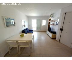 ?¡Vive al Sol en este Encantador Ático con Doble Terraza en Hospitalet, a un Paso de Barcelona!?