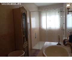 Chalet en Venta en Villa del Prado, Madrid