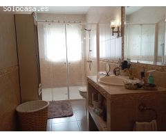 Chalet en Venta en Villa del Prado, Madrid