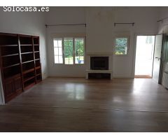 Chalet en Venta en Valdemorillo de la Sierra, Madrid