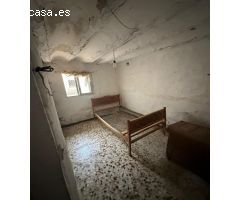 CASA DE PUEBLO EN YESTE. PARA REFORMAR