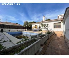Casa independiente con piscina