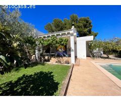 Casa independiente con piscina