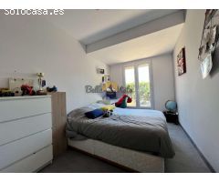 Casa independiente con piscina