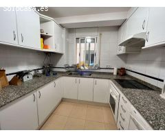 Bonito apartamento con vistas al mar