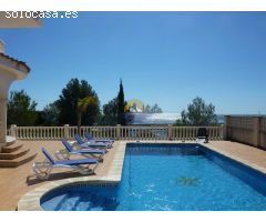 Chalet en primera línea de mar