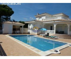 Chalet en primera línea de mar