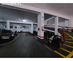 Parking para coche y 2 motos