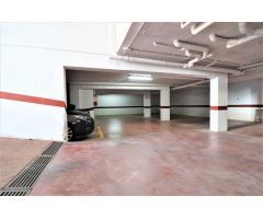 PLAZA DE GARAJE CON MUY BUEN ACCESO A 400m DE LA PLAYA, JUNTO AL CUB DE TENIS EN LOS ALCÁZARES