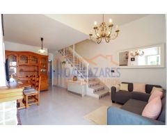 ACOGEDOR DÚPLEX DE 2 HABITACIONES, 2 BAÑOS Y JARDÍN. EN LOS ALCÁZARES, MURCIA
