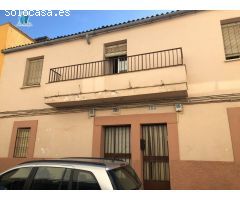 Se VENDE casa en zona PLAZA ITALIA