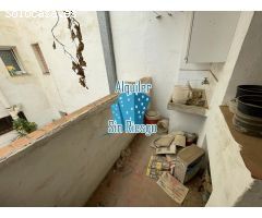 SE VENDE PISO EN ZONA CENTRO