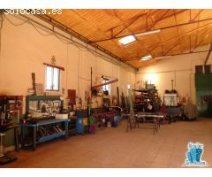 SE VENDE O ALQUILA NAVE INDUSTRIAL POLIGONO CAPELLANIAS