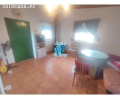 SE VENDE CASA DE CAMPO EN ZONA CARRETERA DE BADAJOZ