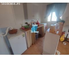 SE VENDE CASA DE CAMPO EN ZONA CARRETERA DE BADAJOZ